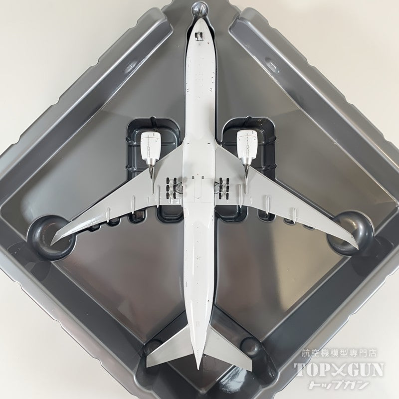 B777-300ER ホワイト 1/400 [NG73087]