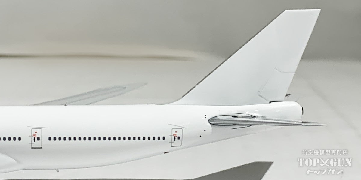 B747-8 White 1/400 [NG78007] 