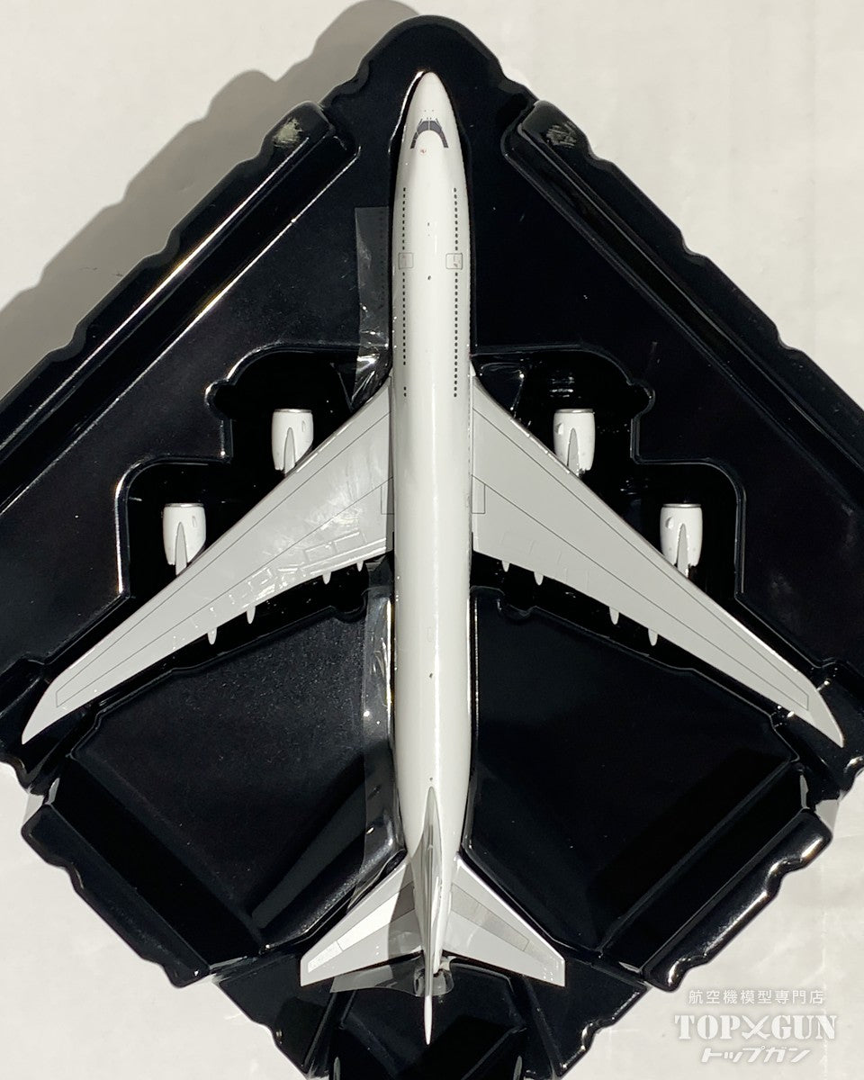 NG Models B747-8 ホワイト 1/400 [NG78007]