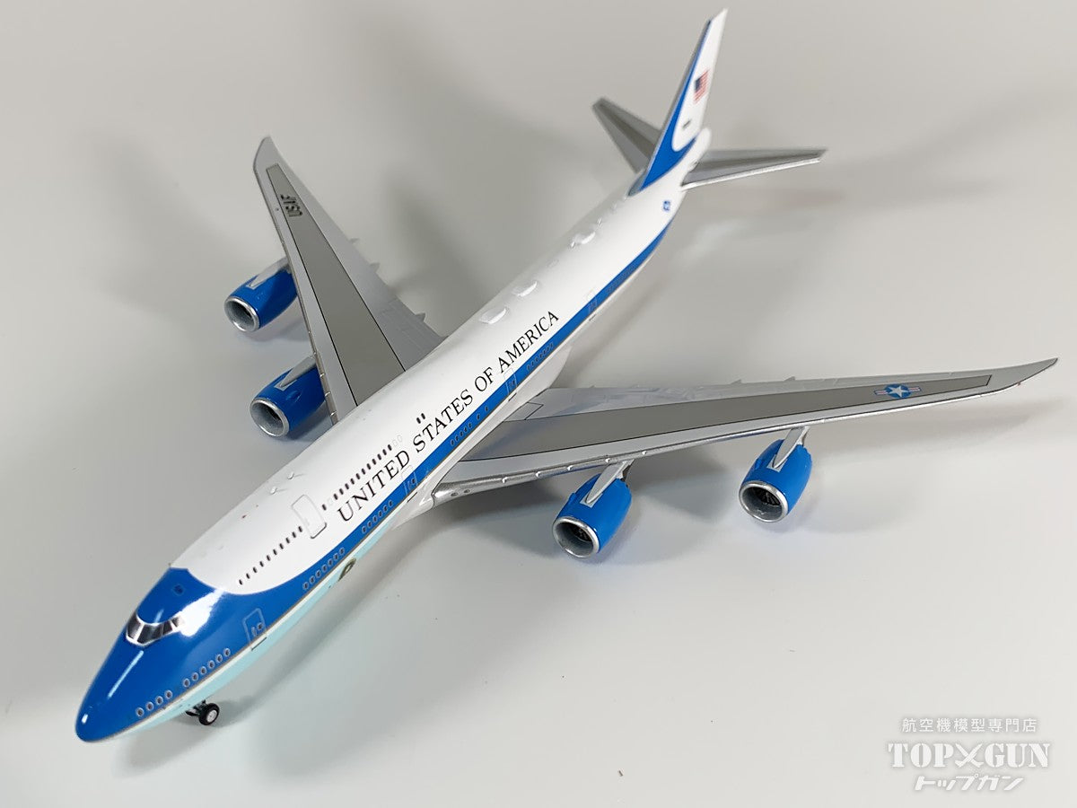 VC-25B (B747-8) アメリカ空軍 classic version 30000 1/400 [NG78040]