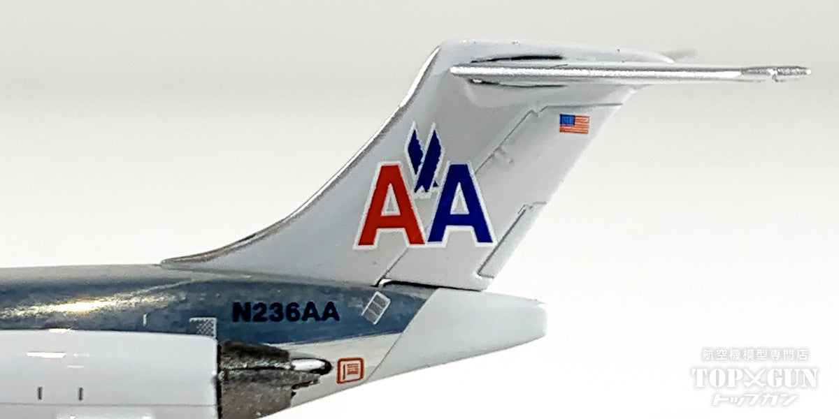 MD-82 アメリカン航空 black nosecone N236AA 1/400 [NG83008]