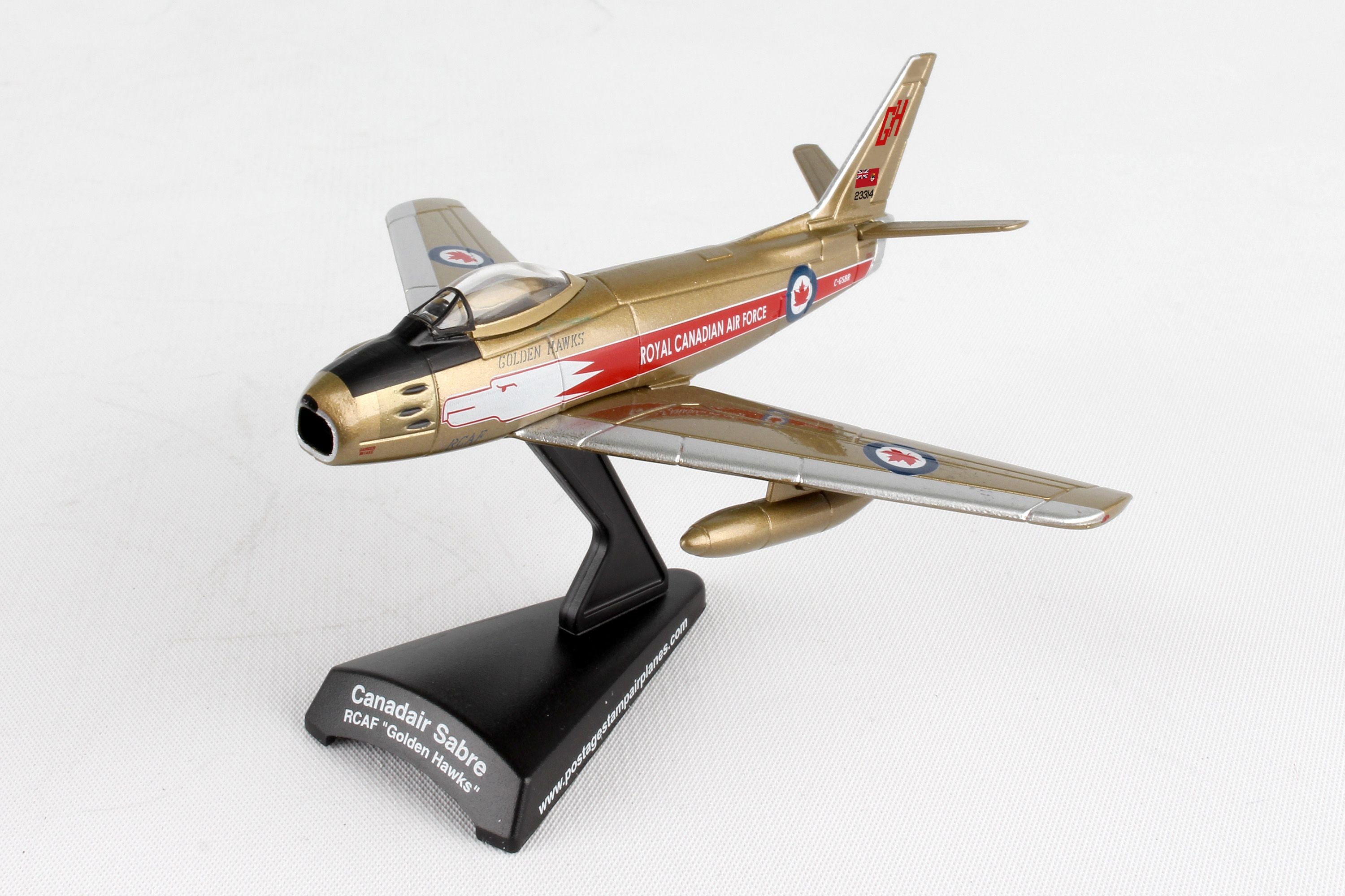 Canadair Sabre Canadian Air Force Acrobatic Team "Golden Hawks" 1/110 *No gear, stand only [PS5361-4]