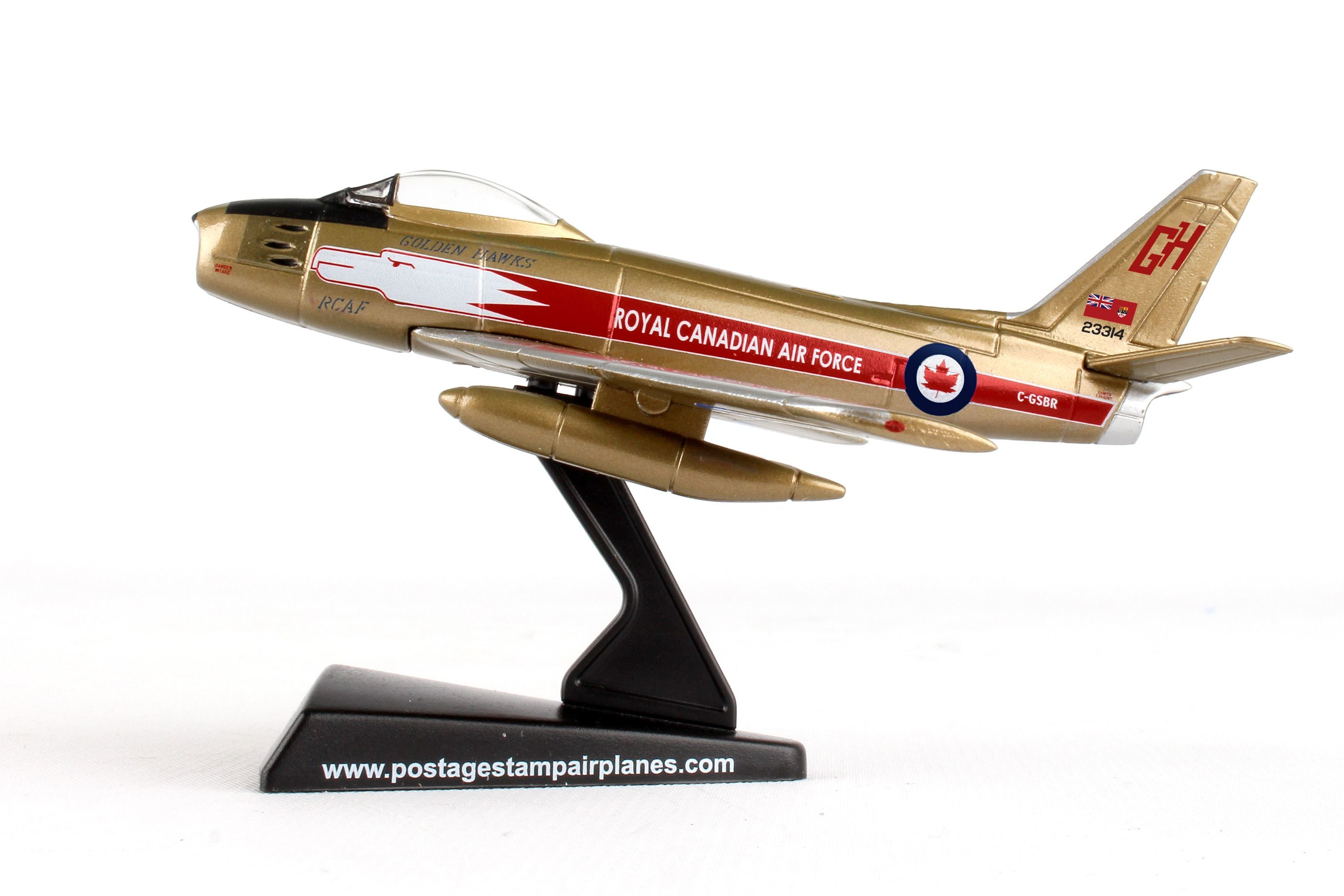 Canadair Sabre Canadian Air Force Acrobatic Team "Golden Hawks" 1/110 *No gear, stand only [PS5361-4]