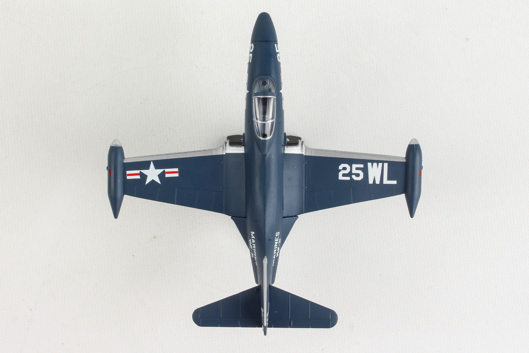 F9F-4 USMC 311th Marine Fighter Attack Squadron "Tomcats" Ted Williams' aircraft during the Korean War 1952 WL25/#125183 1/96 *For display on stand only [PS5393-2]