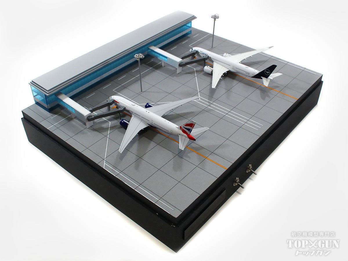 Roteiro4S Terminal Airport Terminal LED Built-in Light-up Diorama Set (with Buildings, Boarding Bridges, and Lighting Towers) 2 Aircraft Parking Type (Not A380 Compatible) 1/500 Scale [R4-02S]