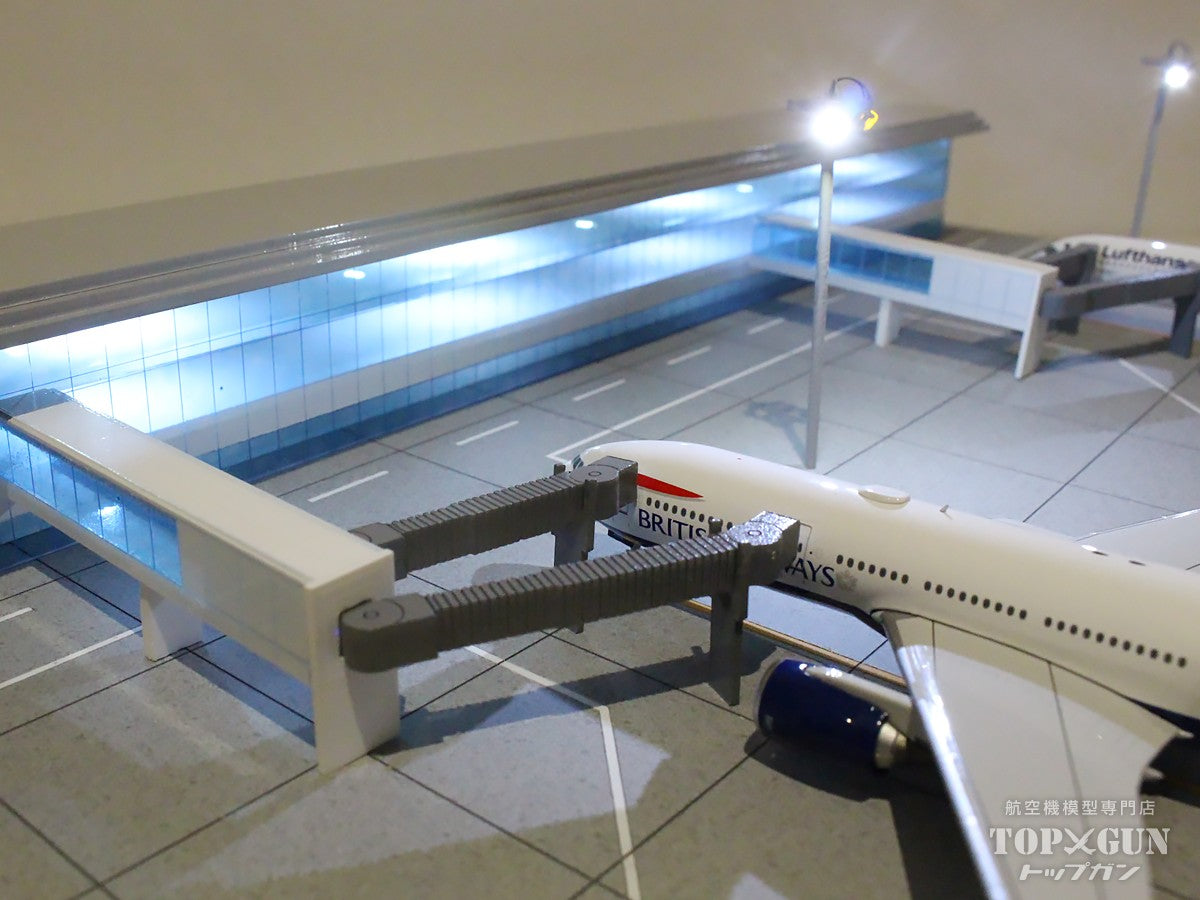 Roteiro4S Terminal Airport Terminal LED Built-in Light-up Diorama Set (with Buildings, Boarding Bridges, and Lighting Towers) 2 Aircraft Parking Type (Not A380 Compatible) 1/500 Scale [R4-02S]