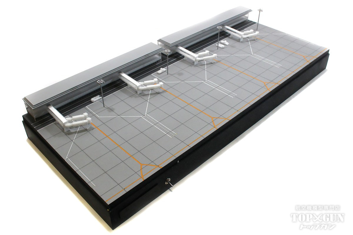 Roteiro Terminal Airport Terminal LED Built-in Light-up Diorama Set (with Buildings, Boarding Bridges, and Lighting Towers) 4 Aircraft Parking Type (Not A380 Compatible) 1/400 Scale [R4-05LA]