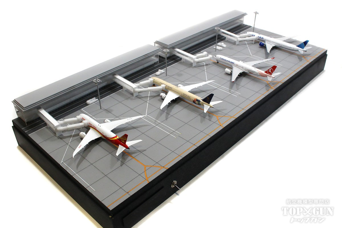 Roteiro Terminal Airport Terminal LED Built-in Light-up Diorama Set (with Buildings, Boarding Bridges, and Lighting Towers) 4 Aircraft Parking Type (Not A380 Compatible) 1/400 Scale [R4-05LA]