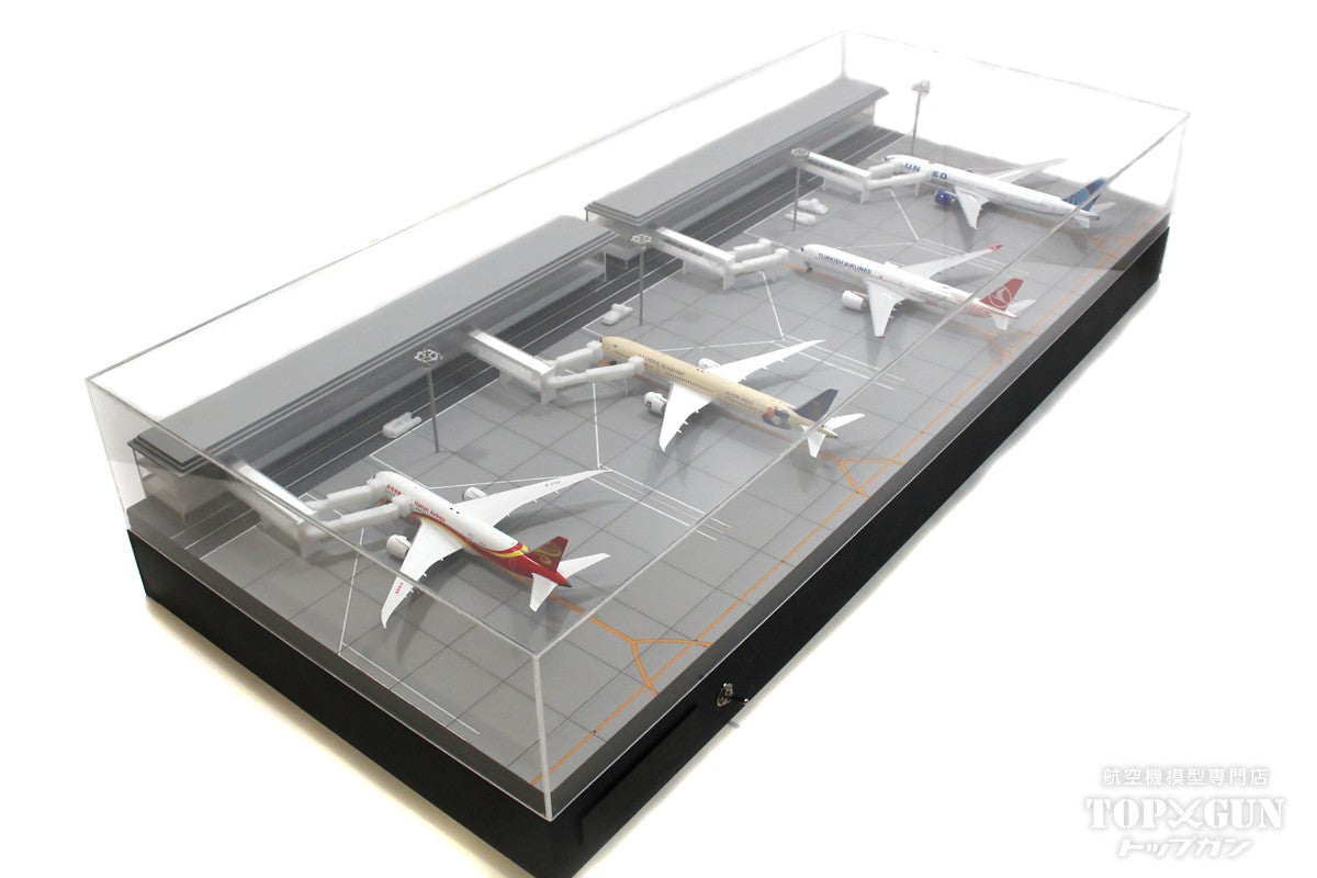 Roteiro Terminal Airport Terminal LED Built-in Light-up Diorama Set (with Buildings, Boarding Bridges, and Lighting Towers) 4 Aircraft Parking Type (Not A380 Compatible) 1/400 Scale [R4-05LA]