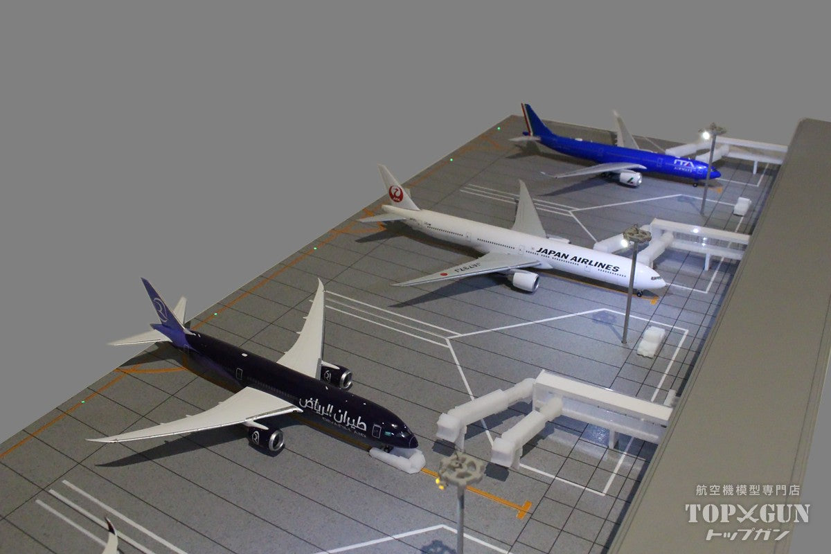 Roteiro Terminal Airport Terminal LED Built-in Light-up Diorama Set (with Buildings, Boarding Bridges, and Lighting Towers) 4 Aircraft Parking Type (Not for A380) 1/400 Scale [R4-05LB]