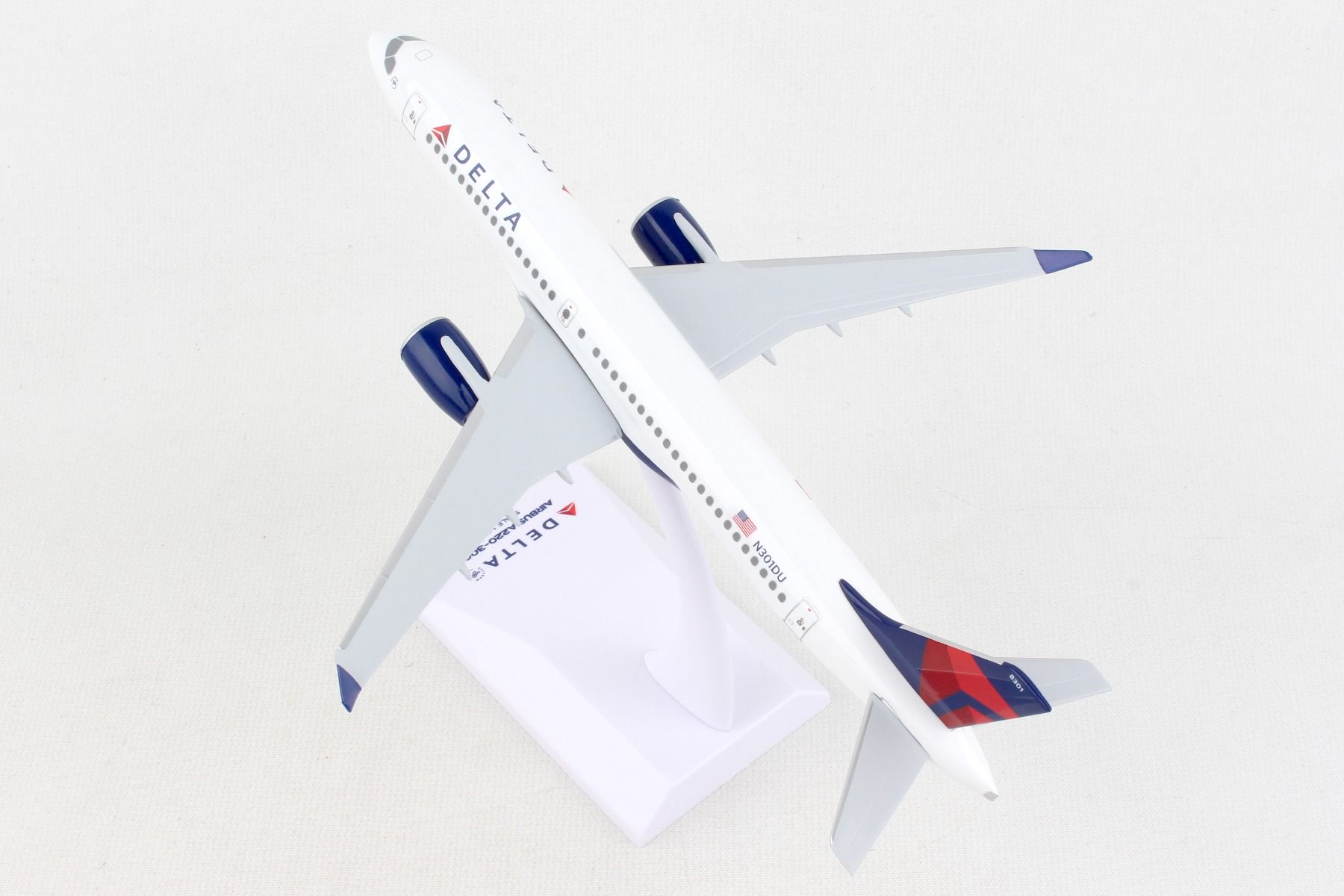 A220-300 Delta Airlines N301DU (without gear/stand included) 1/200 [SKR1091]