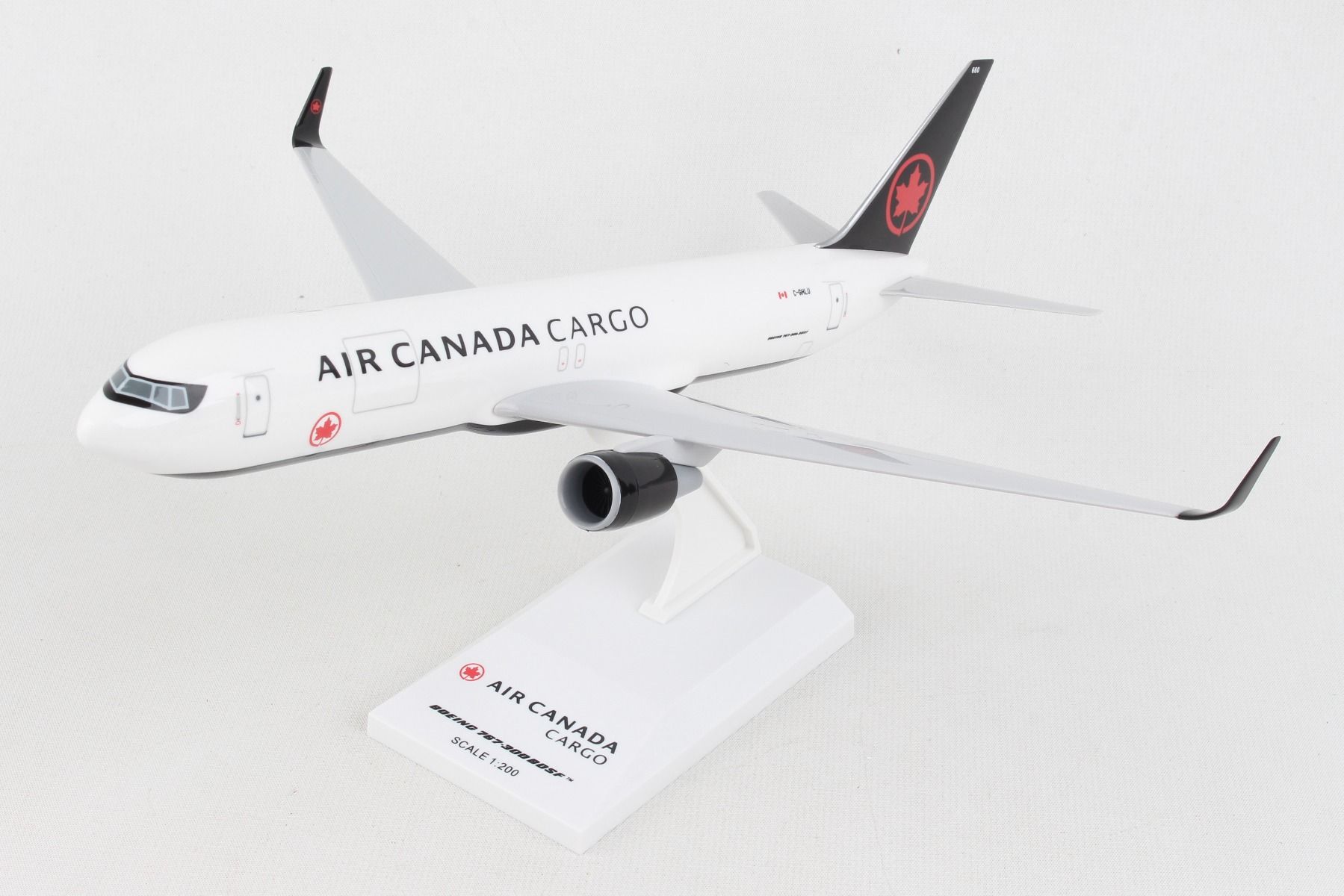 767-300F Air Canada Cargo C-GHLU (without gear/stand included) 1/200 [SKR1097]