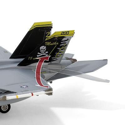 [Pre-order item] F/A-18F Super Hornet US Navy VFA-103 Jolly Rogers "75th Anniversary Paint"
 Aircraft Carrier Abraham Lincoln 2018 1/72 (WS20241018) [WS55737] 