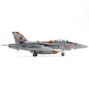 【予約商品】F/A-18F スーパーホーネット  アメリカ海軍 VFA-102 ダイヤモンドバックス 「創設60周年記念塗装」
 厚木基地 2015年  1/72 (WS20241018) [WS55738]