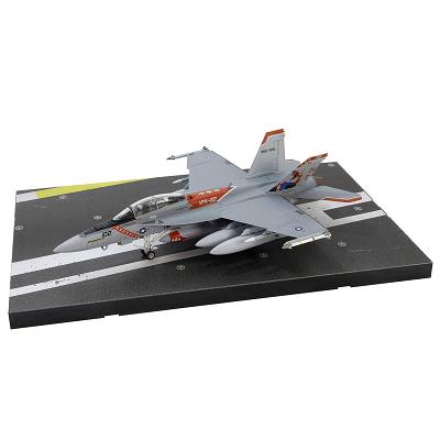 [Pre-order item] F/A-18F Super Hornet US Navy VFA-102 Diamondbacks "60th Anniversary Paint"
 Atsugi Air Base 2015 1/72 (WS20241018) [WS55738] 