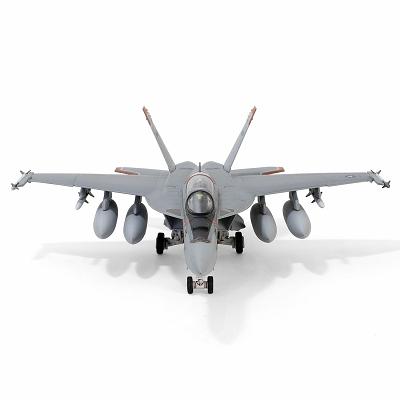 [Pre-order item] F/A-18F Super Hornet US Navy VFA-102 Diamondbacks "60th Anniversary Paint"
 Atsugi Air Base 2015 1/72 (WS20241018) [WS55738] 