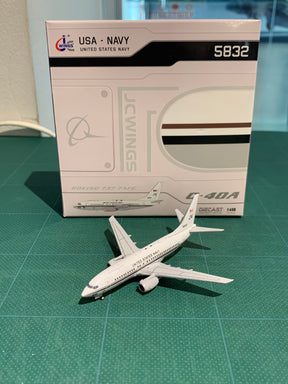 C-40A アメリカ海軍 「Sunseekers」165832 1/400[XX40076]