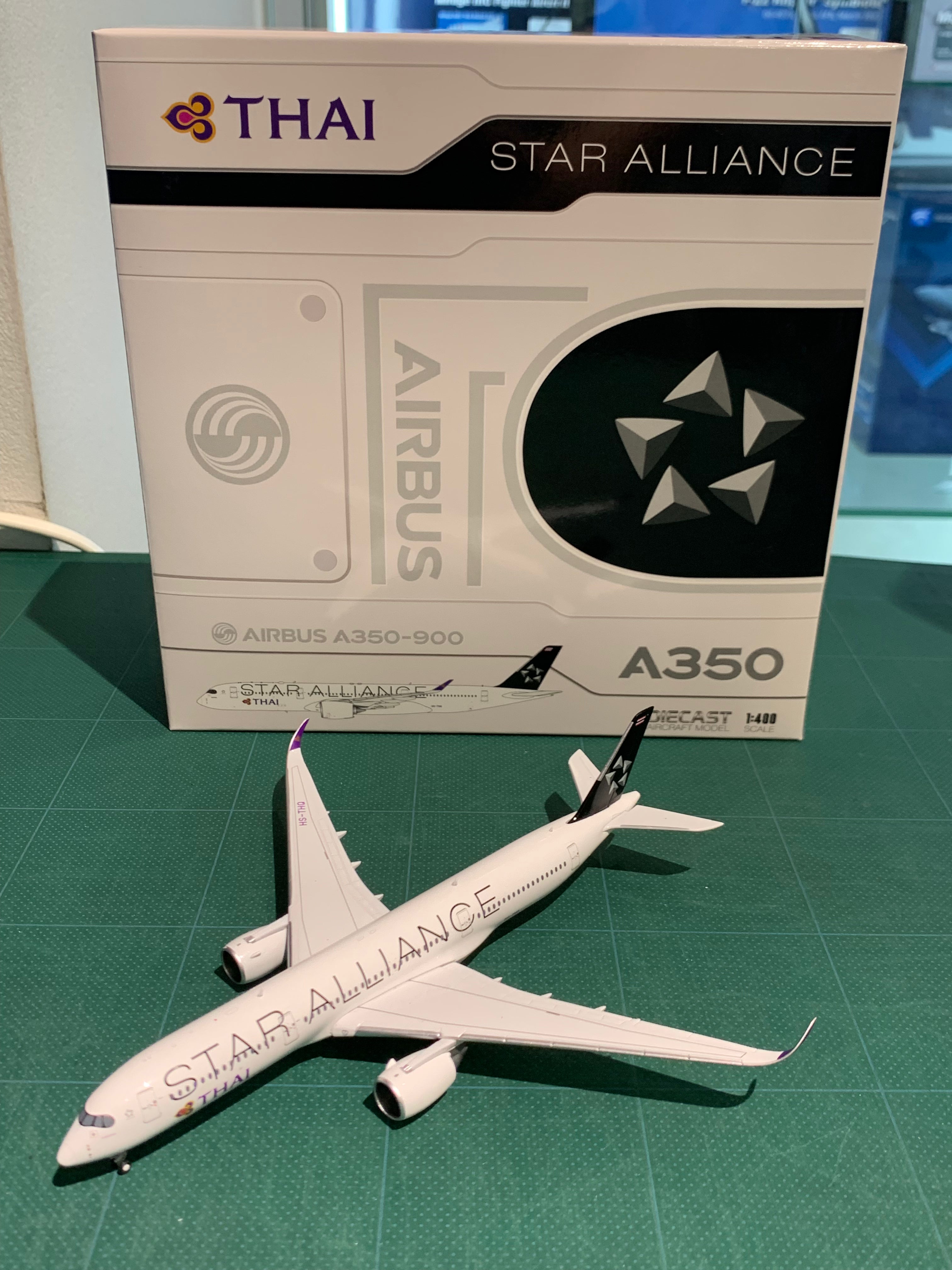JC Wings A350-900XWB タイ国際航空「Star Alliance」HS-THQ 1 JC Wings A350-900XWB タイ国際航空「Star Alliance」HS-THQ 1
