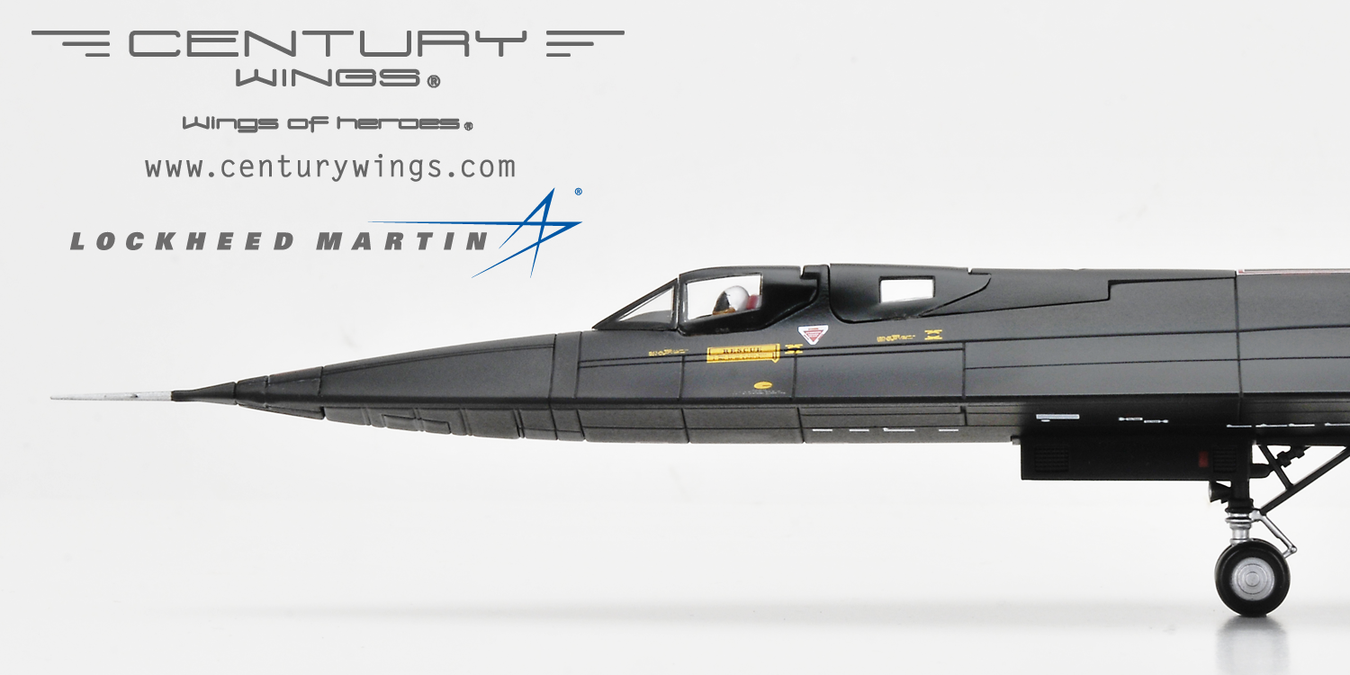 SR-71A Blackbird, US Air Force 9th Strategic Reconnaissance Wing, Unofficial Mark "Charlie's Problem", 1975 #61-7972 1/72 [001625]