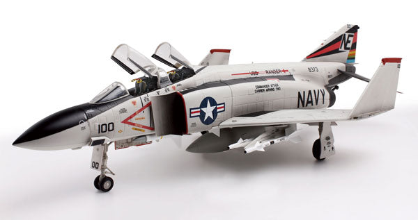 F-4J Phantom II US Navy 154th Fighter Squadron "Black Knights" NE100 1/32 *Plastic [004233]