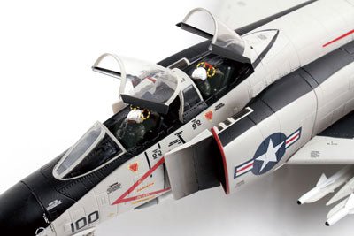 童友社1/32 エリートフォースF-4J ファントムII ブラックナイツbbi BBI F-4JファントムII アメリカ海軍 第154戦闘飛行隊 「ブラックナイツ