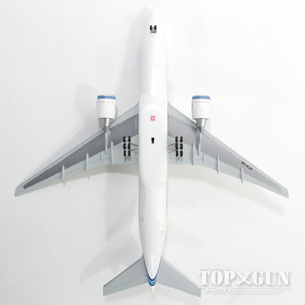 777-200ER 科威特航空 9K-AOA“Al-Qurain” 1/200 *塑料 [0137GR]