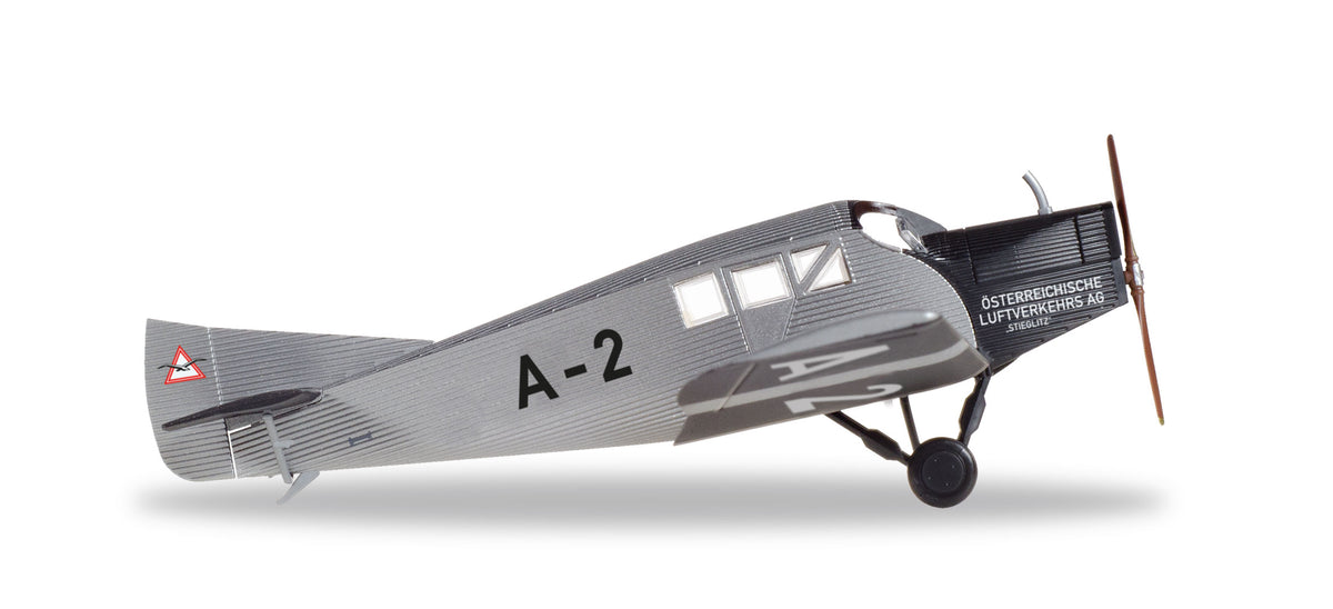 【予約商品】ユンカースF.13 オーストリア航空輸送会社（OeLAG） 1920年代 A-2 1/87 [019415]
