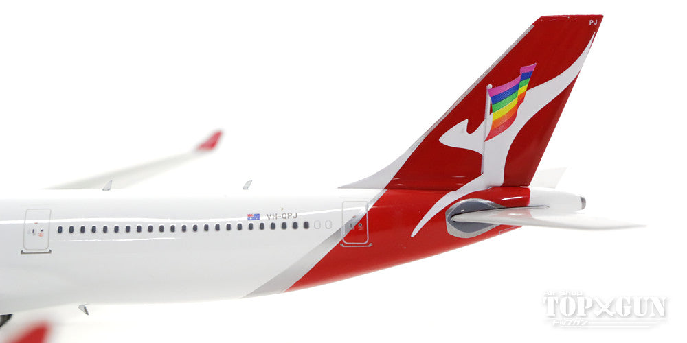 A330-300 Qantas Rainbow Logo VH-QPJ 1/400 [04128]