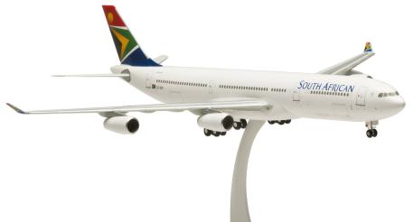 A340-300 南アフリカ航空 ZS-SXF 1/200 ※プラ製 [0656GR]