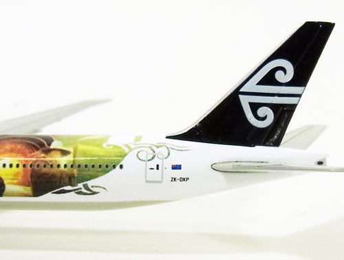 777-300ER Air New Zealand Special Paint "Hobbit" 2012 ZK-OKP 1/500 [0762NZ]