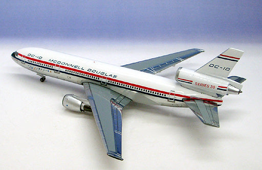 DC-10-10 Douglas House Color N1339U 1/400 [10234]