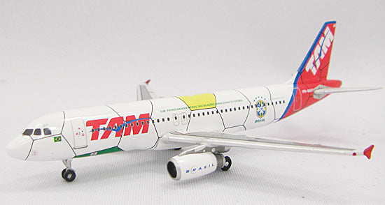 A320-200 TAMブラジル航空 特別塗装 「ワールドカップ2010記念」 PR-MAP 1/400 [10421]