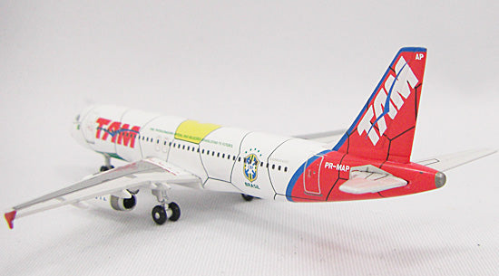 A320-200 TAM Brazilian Airlines Special Paint "World Cup 2010 Commemoration" PR-MAP 1/400 [10421]