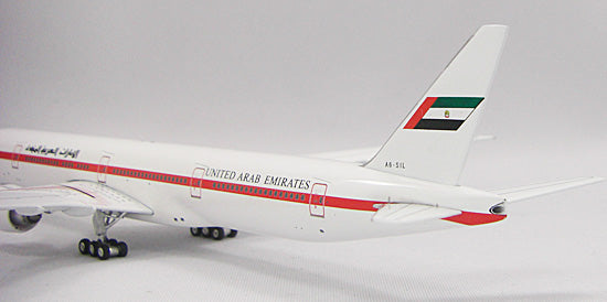 777-300ER Abu Dhabi Amiri Flight (UAE Government Aircraft) A6-SIL 1/400 [10464]