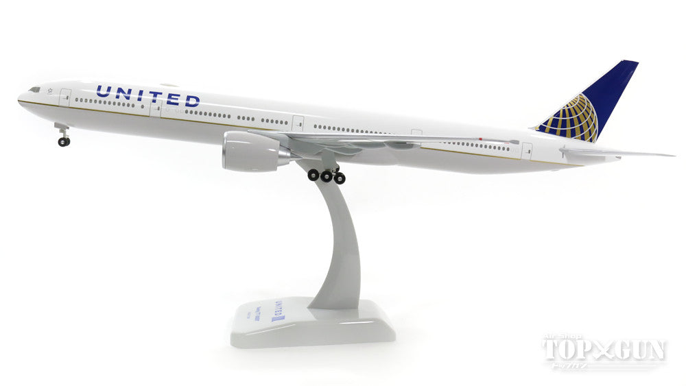 777-300ER United Airlines WiFi antenna included (gear/stand included) 1/200 *Plastic [10567GR]