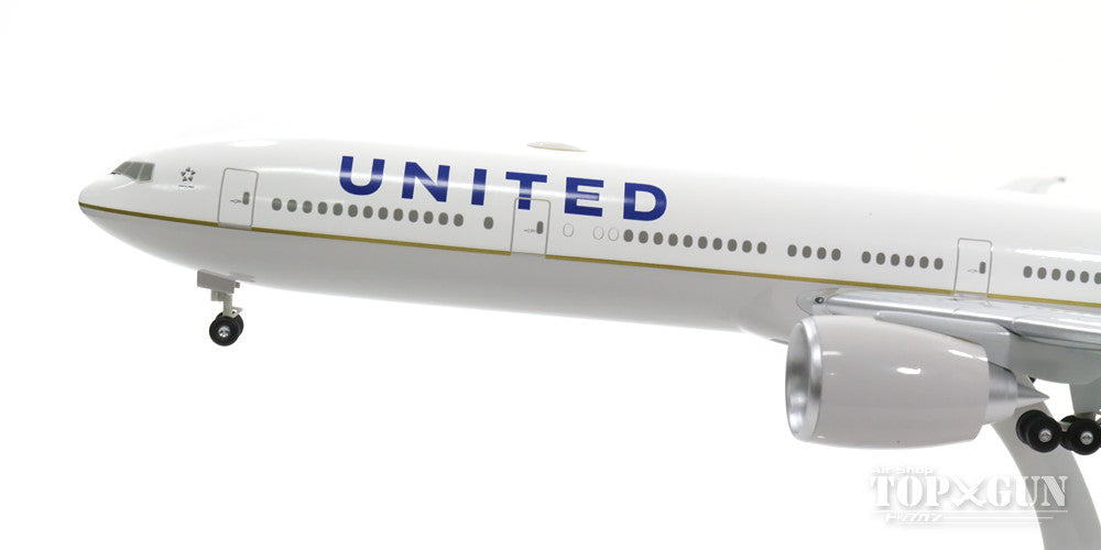 777-300ER United Airlines WiFi antenna included (gear/stand included) 1/200 *Plastic [10567GR]