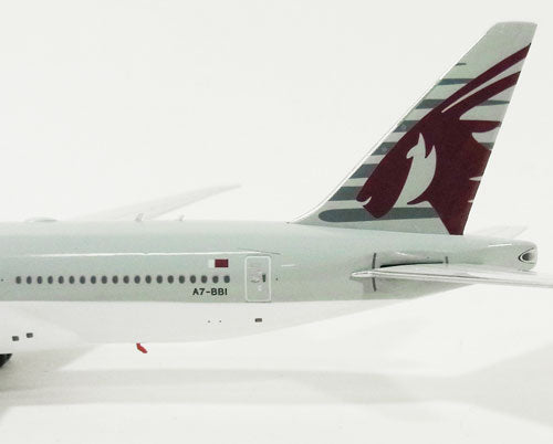777-200LR カタール航空 特別塗装 「保有100機目記念ロゴ」 A7-BBI 1/400 [10963]