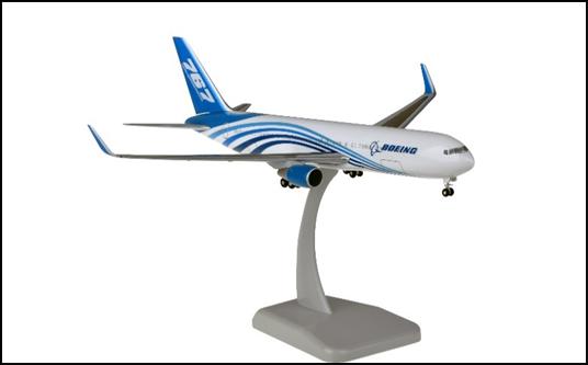 767-300BCF (modified cargo type) Boeing house color (gear and stand included) 1/200 [10987GR]