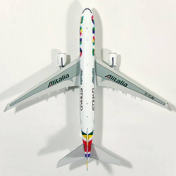 A330-200 Alitalia special livery "EXPO 2015" EI-EJM 1/400 [11035]