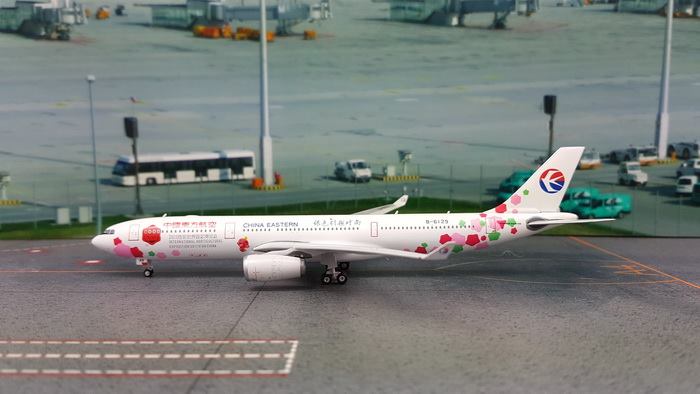 A330-300 China Eastern Airlines Special Paint "Xi'an World Horticultural Expo" 2011 B-6129 1/400 [11257]