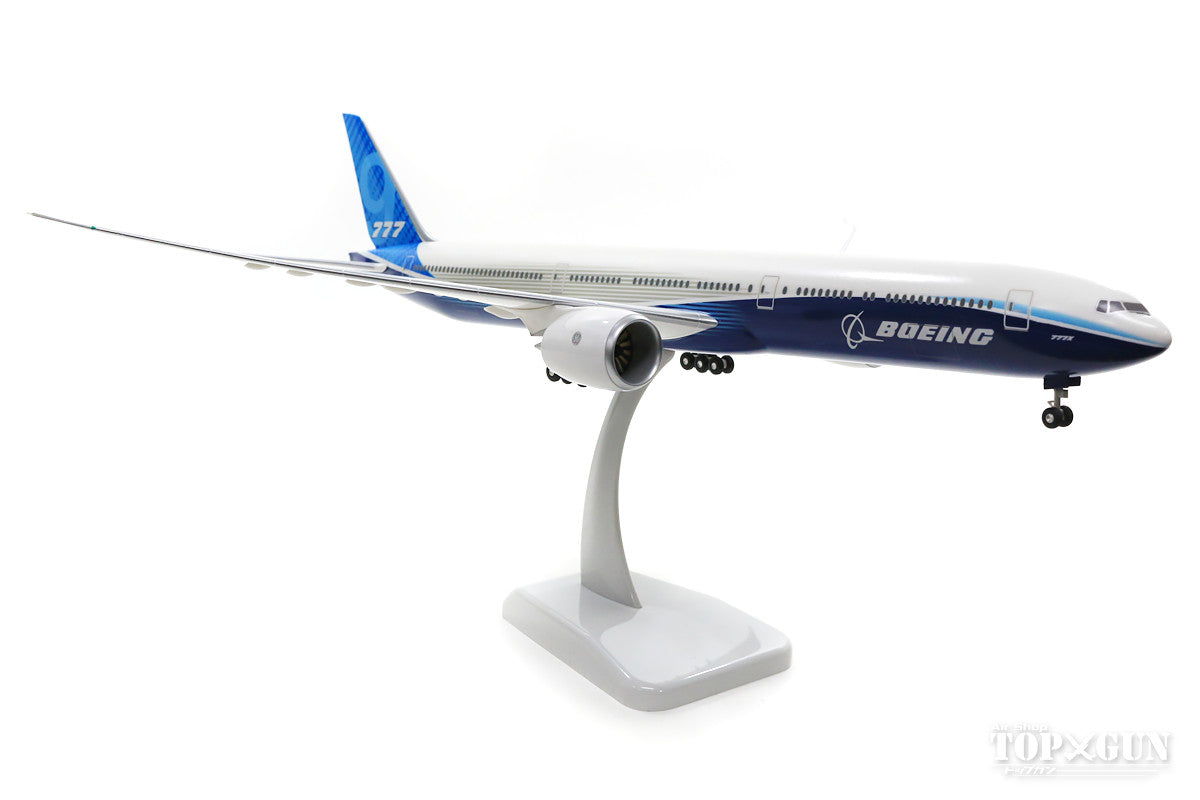 777-9 Boeing House Color 1/200 *Plastic [11304GR]