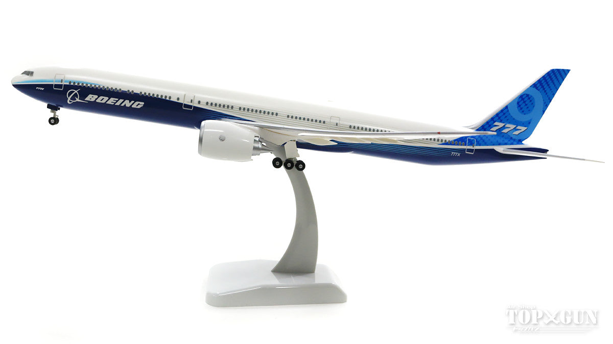 777-9 Boeing House Color 1/200 *Plastic [11304GR]