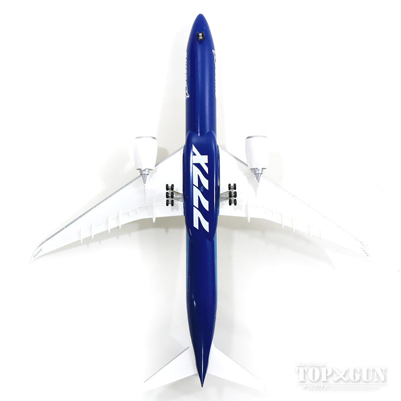 777-9 Boeing House Color 1/200 *Plastic [11304GR]