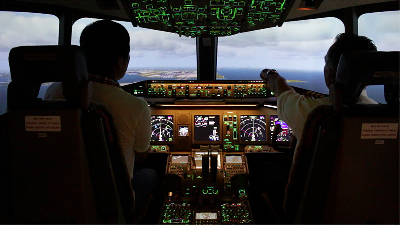 Boeing 777 Flight Simulator Experience Ticket (15 minutes) [Top Gun Exclusive] [VAJ-TICKET15]