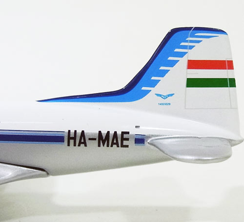 Ilyushin IL-14P Malév Hungarian Airlines 1950s HA-MAE 1/200 [20094]