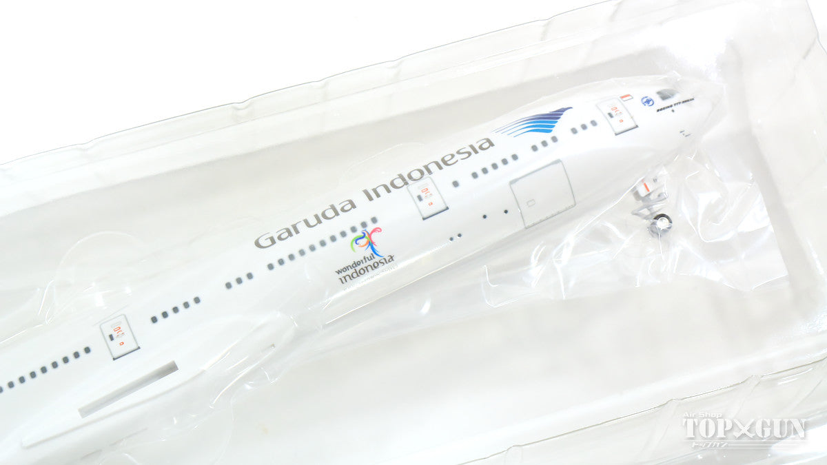 777-300ER Garuda Indonesia (stand included) PK-GIF 1/200 *Plastic [271050]