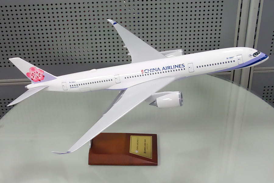 A350-900 China Airlines (without gear, for stand only) B-18901 1/130 *Made of plastic [271300]