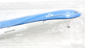 777-300ER KLMオランダ航空 PH-BVN (ギア/スタンド付属) 1/200 ※プラ製 [271312]