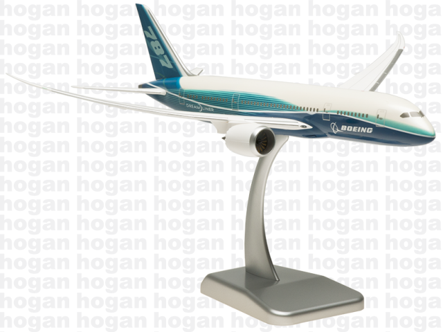 787-8 Boeing House Colors (without gear, stand included) 1/200 *Plastic [3497GA]