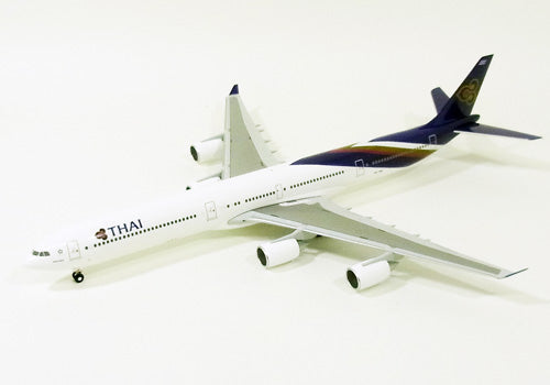 A340-600 タイ国際航空 HS-TNE 1/200 ※プラ製 [4944GR]